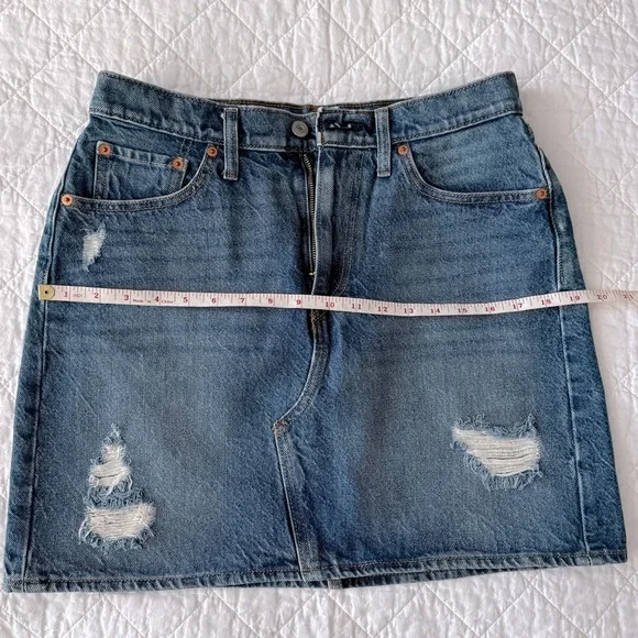 Levi’s Blue Mini Pencil Skirt with Distressed Denim - Picture 7 of 10